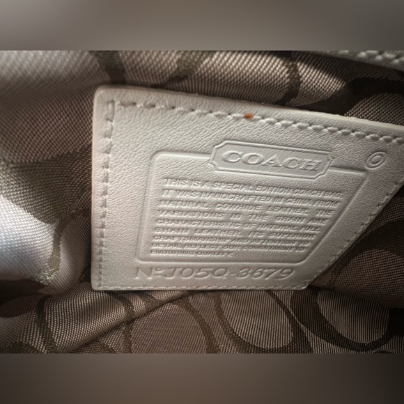 NWOT COACH SPECIAL EDITION MULTI COLORED POLKA DOT KISSLOCK FRAME SATCHEL BAG - Picture 8 of 9